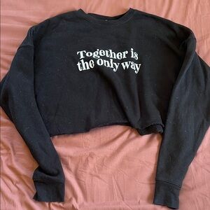 Know Purpose Cropped Sweatshirt